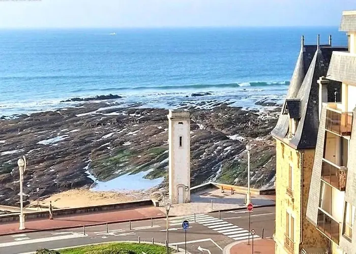 L'estacade レ・サ​​ーブル・ドロンヌ