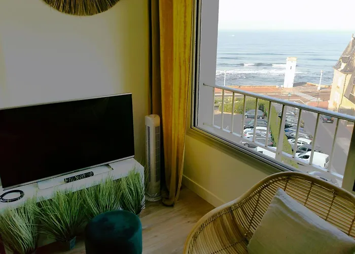 L'estacade アパート *